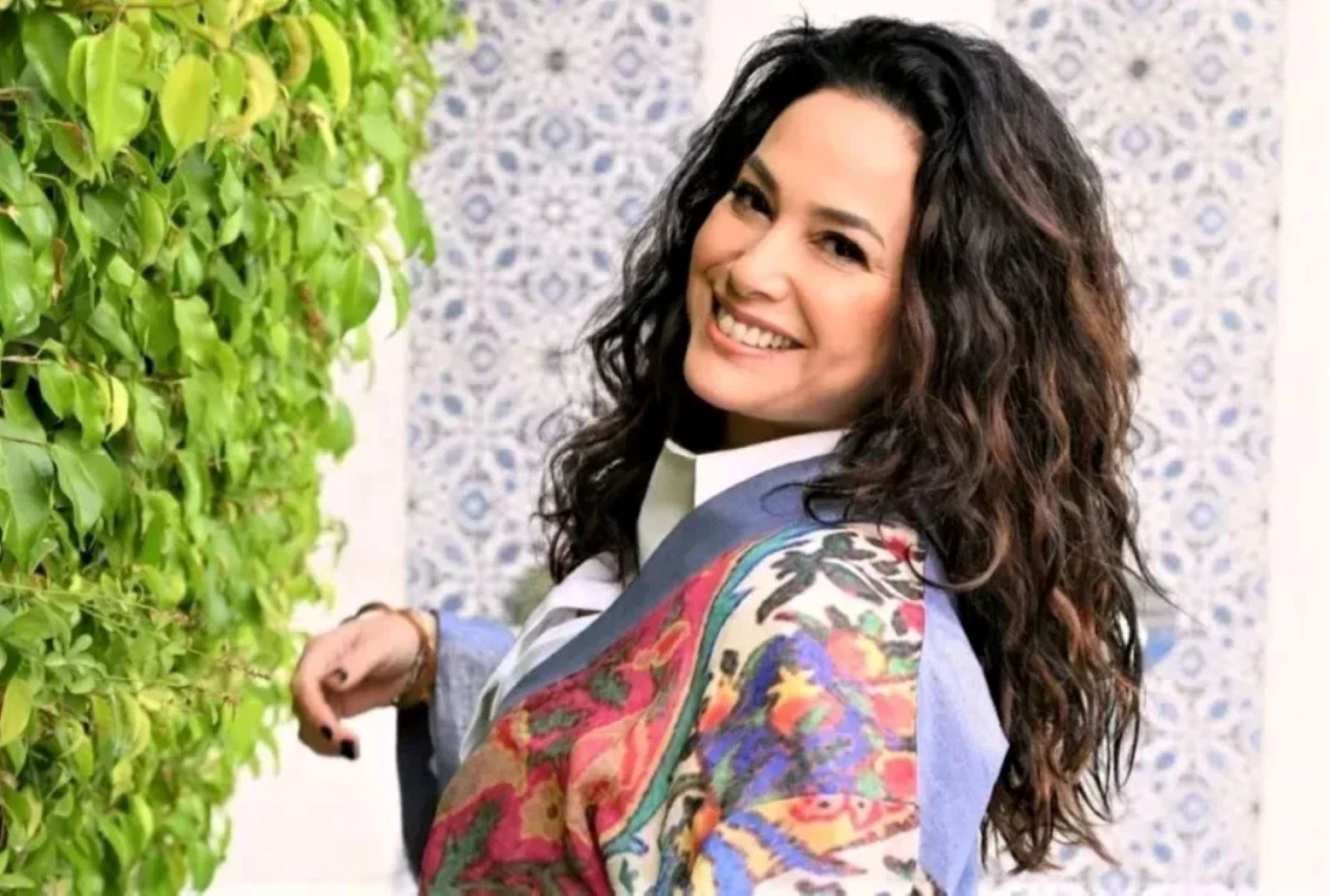 هند صبري تعيد إحياء مشهد "عايزة ورد يا إبراهيم" في كواليس مسلسل مناعة