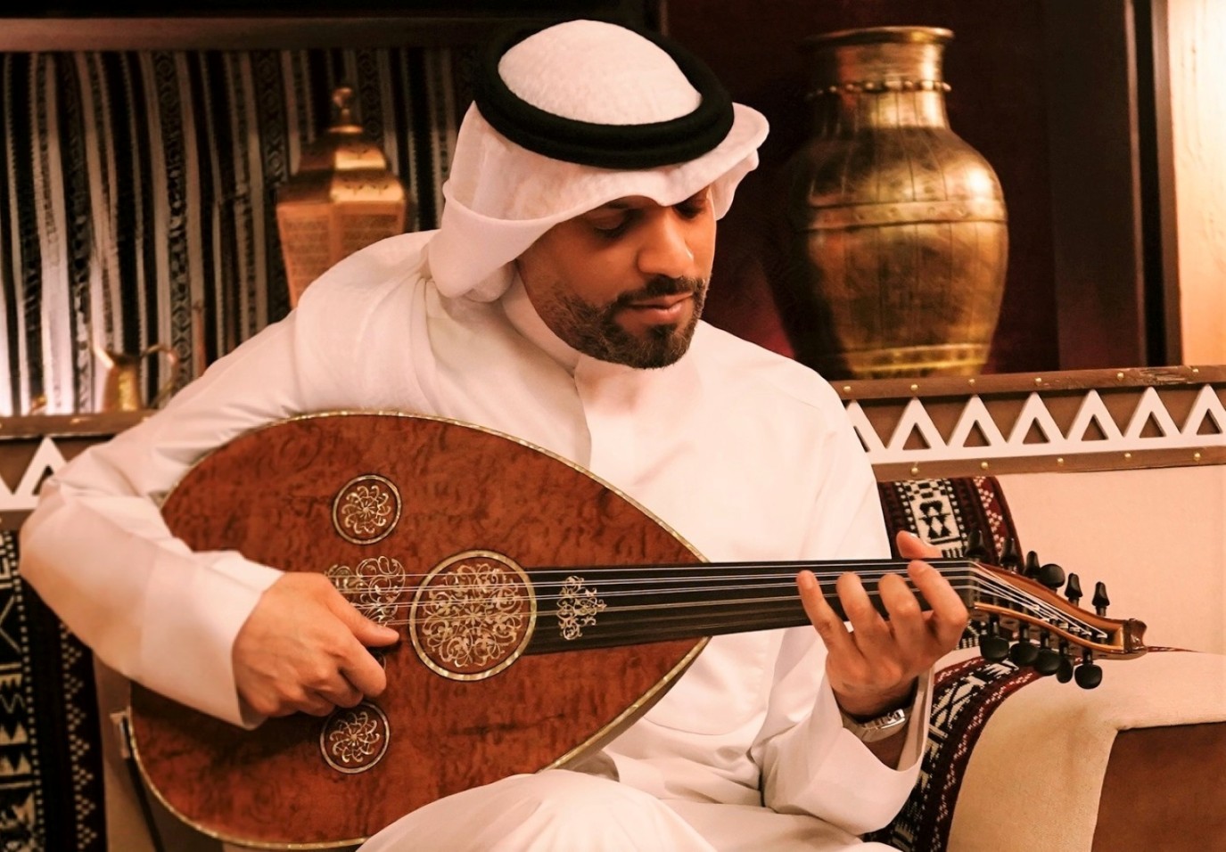 أغنية مساعد البلوشي "كلهم راحوا" تتخطى أكثر من مليون مشاهدة وإليكم التفاصيل