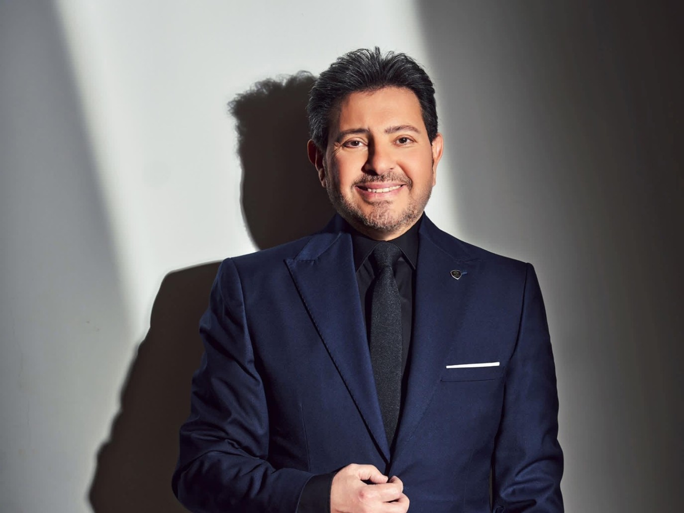 بيان عاجل من محامي هاني شاكر بشأن شائعات وفاته