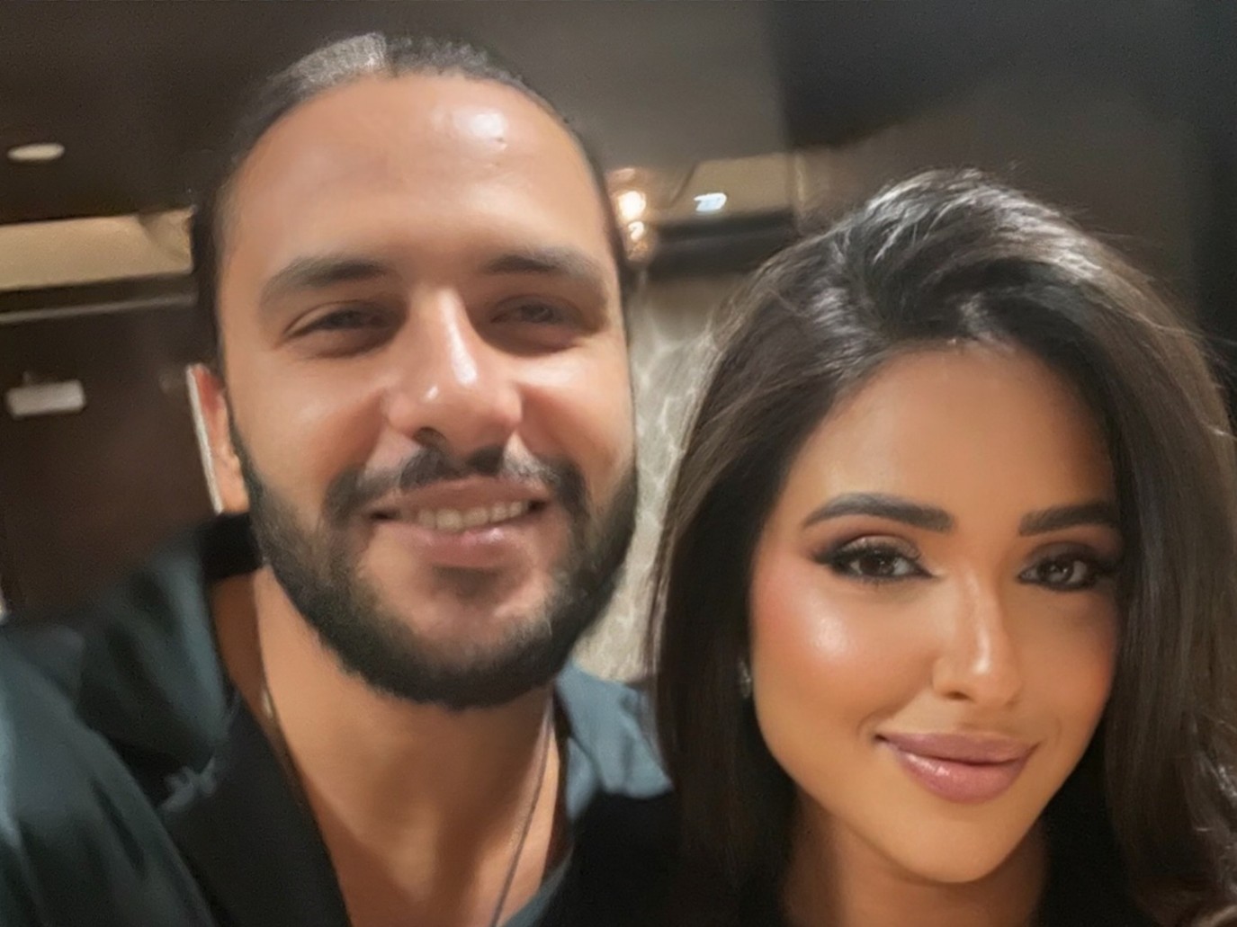 رسالة حب وصور رومانسية.. آية سماحة تحتفل بعيد زواجها السادس