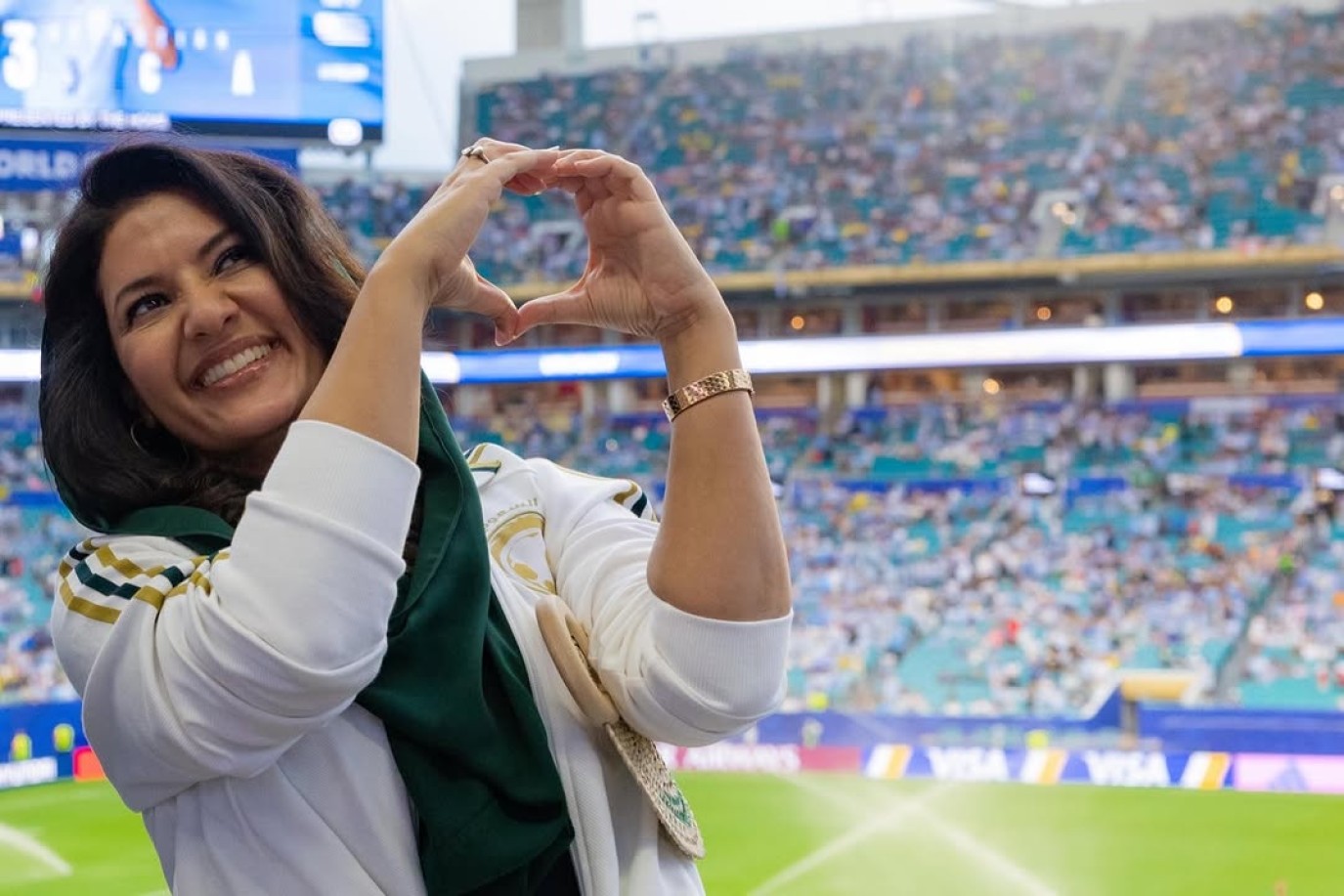 الأميرة ريما بنت بندر تُشيد بأداء المنتخب السعودي مع أوروغواي بكأس العالم