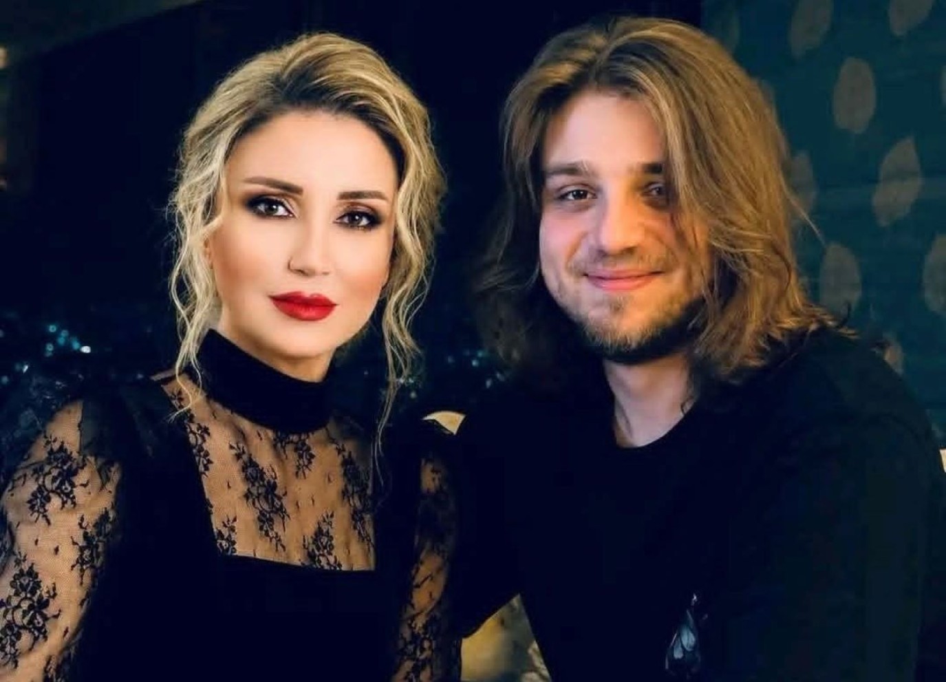 وفاة نجل الفنانة السورية نورا رحال.. ورسائل مؤثرة من المشاهير