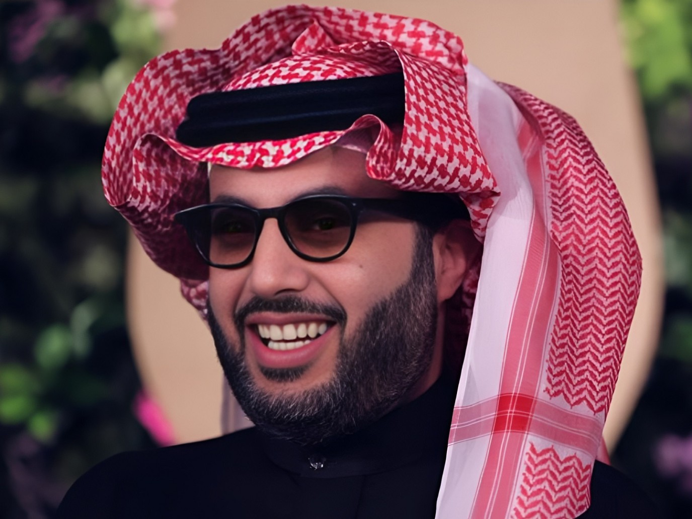 تركي آل الشيخ يكشف حقيقة تدخله في أزمة ياسمين عبد العزيز ومي عمر