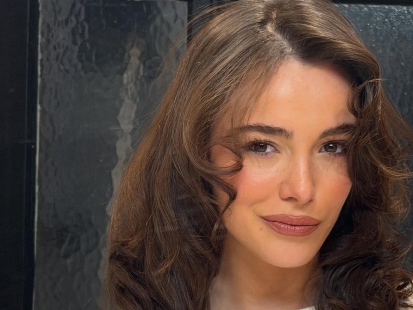 من هي حفسانور سانجاكتوتان؟ السيرة الذاتية والمهنية لبطلة مسلسل قصر المرجان