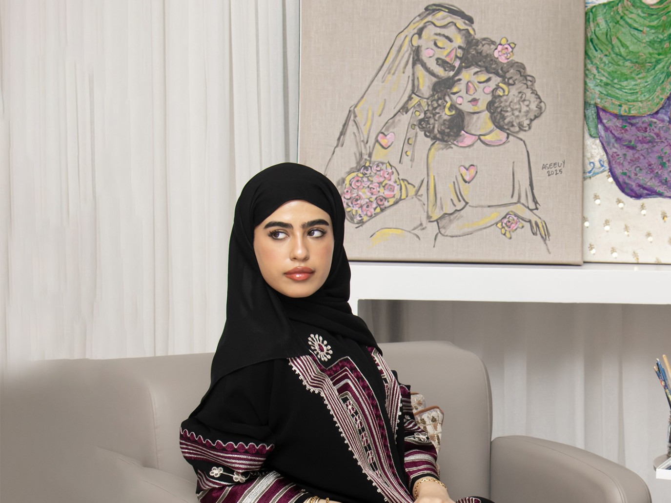 كيف تجسد الفنانة أسيل آل يعقوب التراث في اليوم الوطني السعودي؟