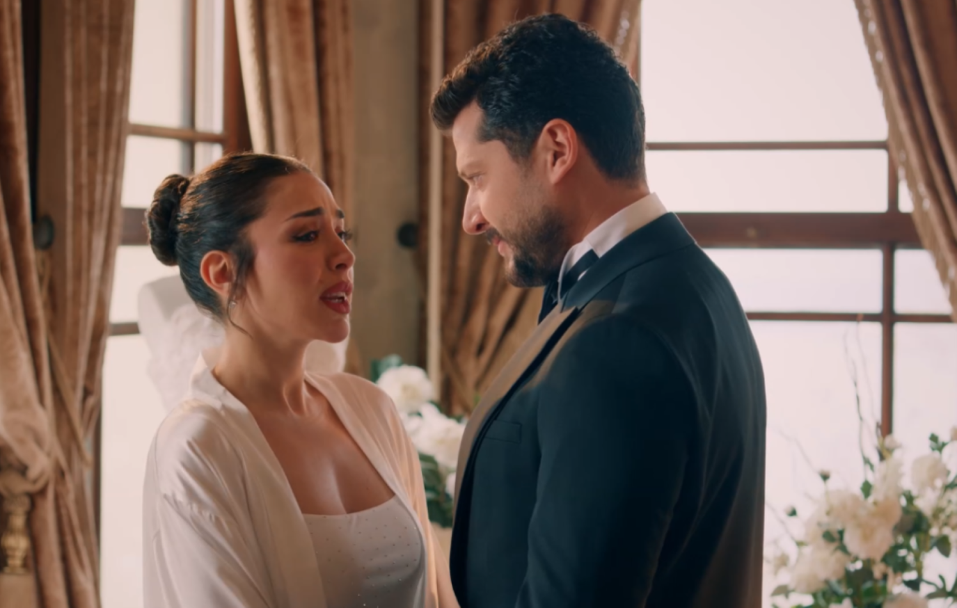 مسلسل "حب ع ورق" الحلقة 80: أوس يتعرض لحادث بليلة زواجه وانهيار لين وجومانة