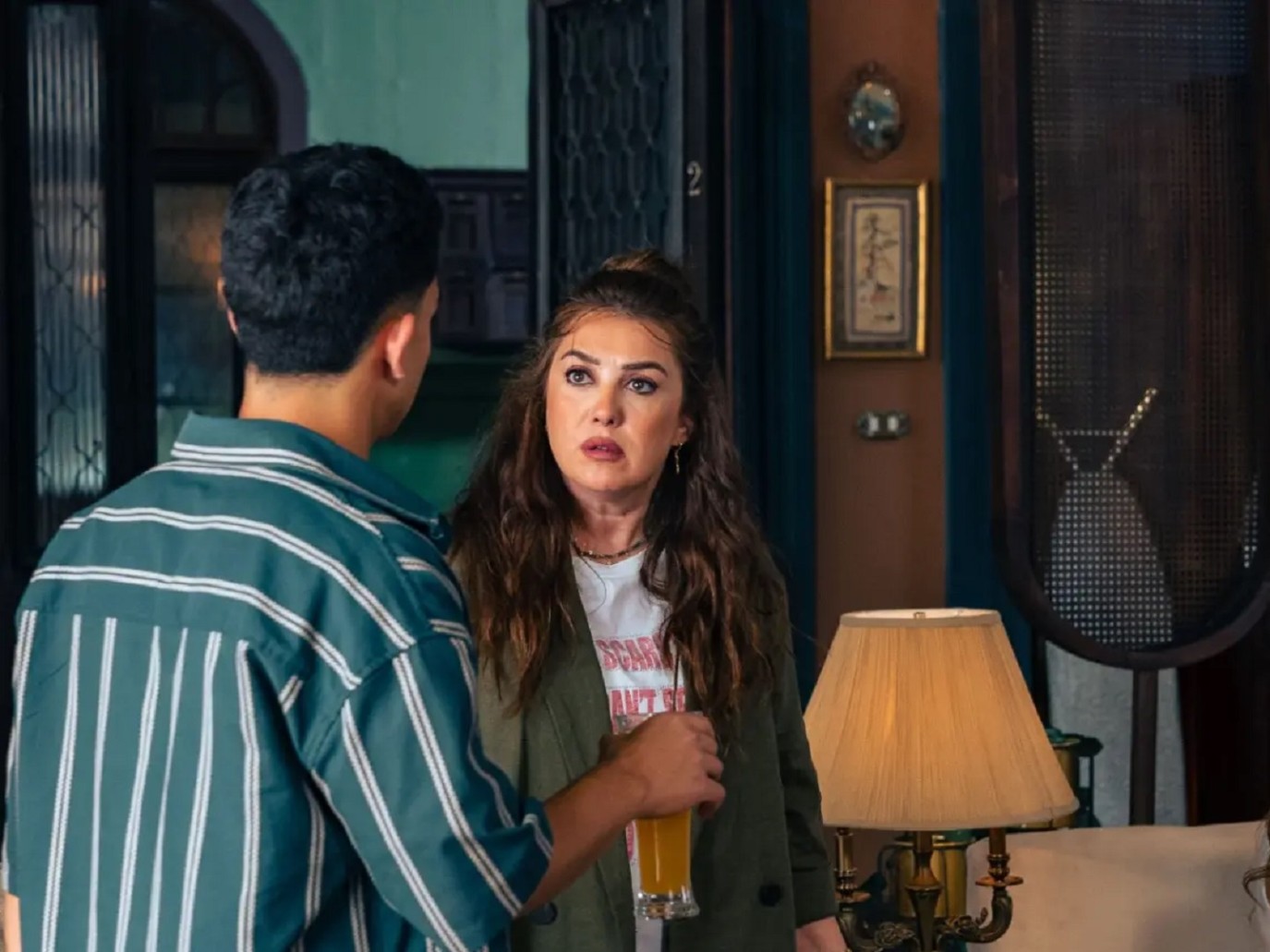 مسلسل خمسين خمسين الحلقة الـ9.. ظهور شهيرة يفاجئ كندة علوش في مكتب المحاماة