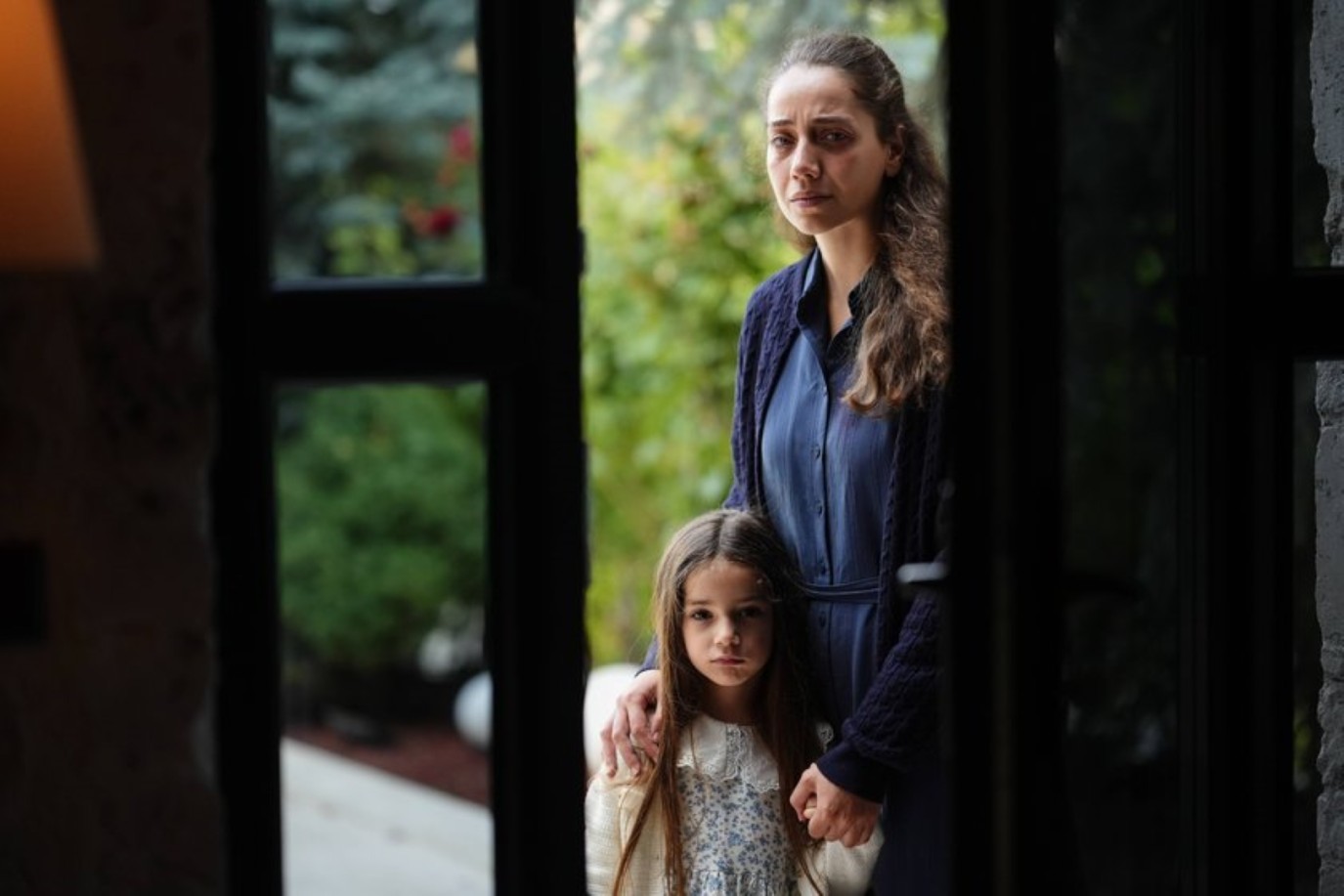 مسلسل حبك نار الحلقة 6.. ميرزا يندم على ظلم ليلى وهُما تشير إلى «الوحش» داخل العائلة