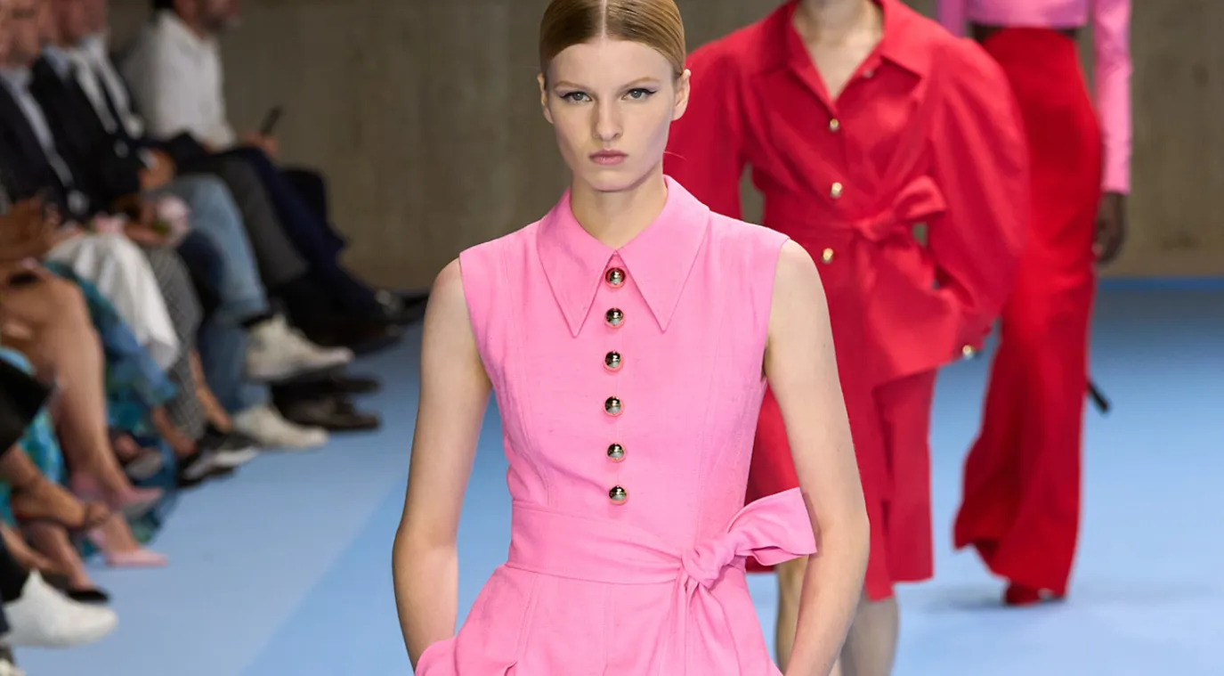 فستان من كارولينا هيريرا Carolina Herrera - الصورة من Launchmetrics/Spotlight ©