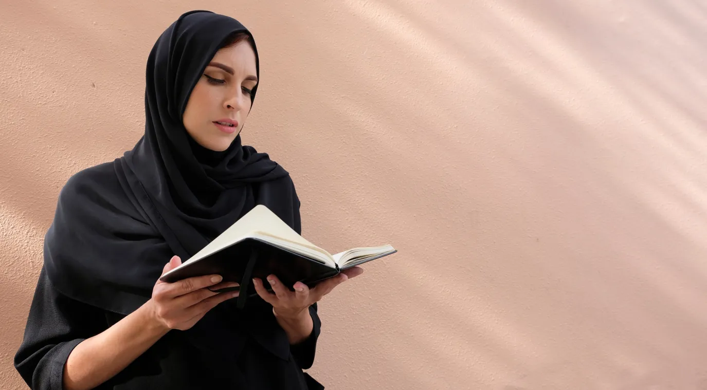 روايات لأديبات إماراتيات أثرين الثقافة العربية- صورة تعبيرية