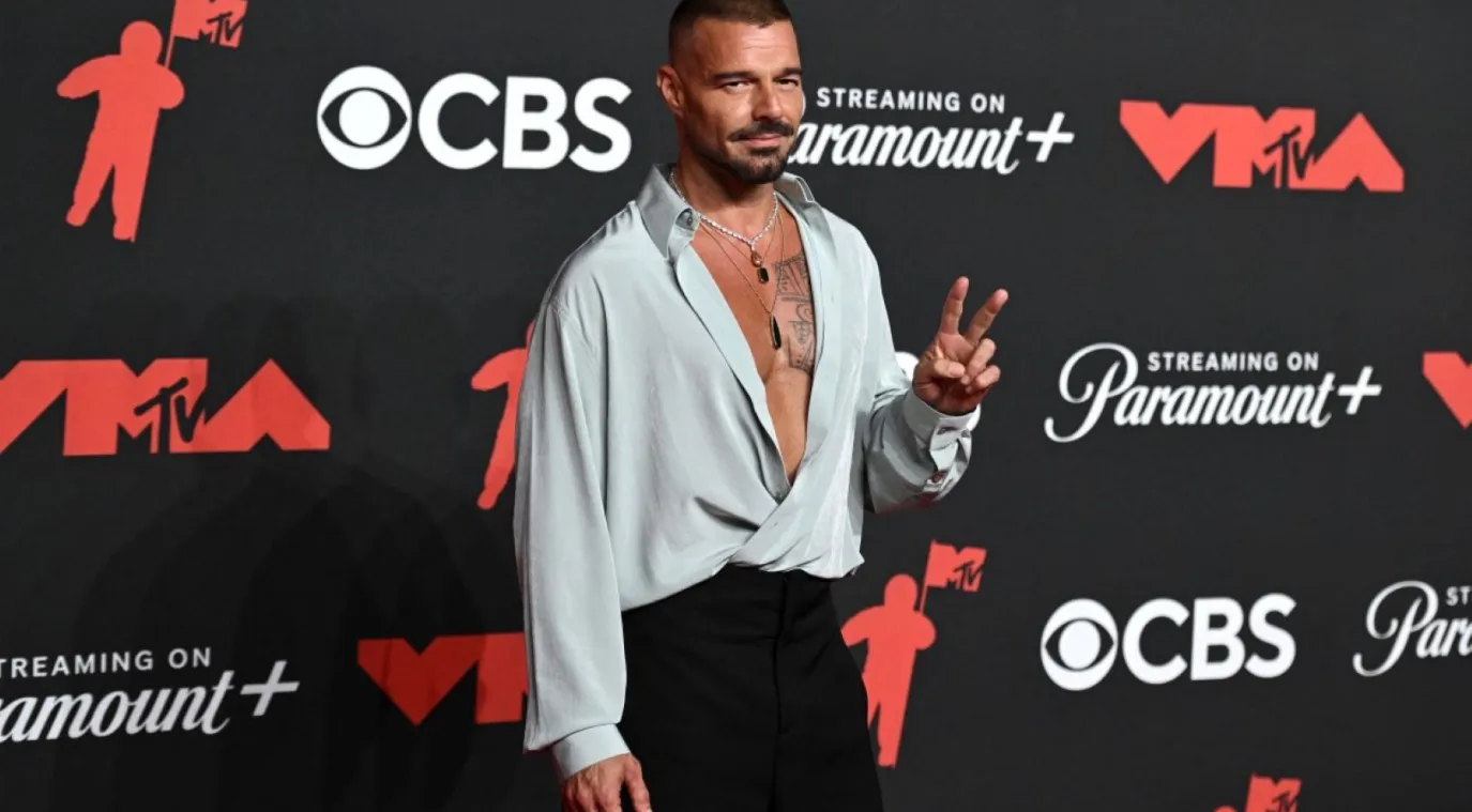 ريكي مارتن Ricky Martin حفل توزيع جوائز إم تي في للفيديو الموسيقي. مصدر الصورة: Noam Galai/Getty Images for MTV/AFP
