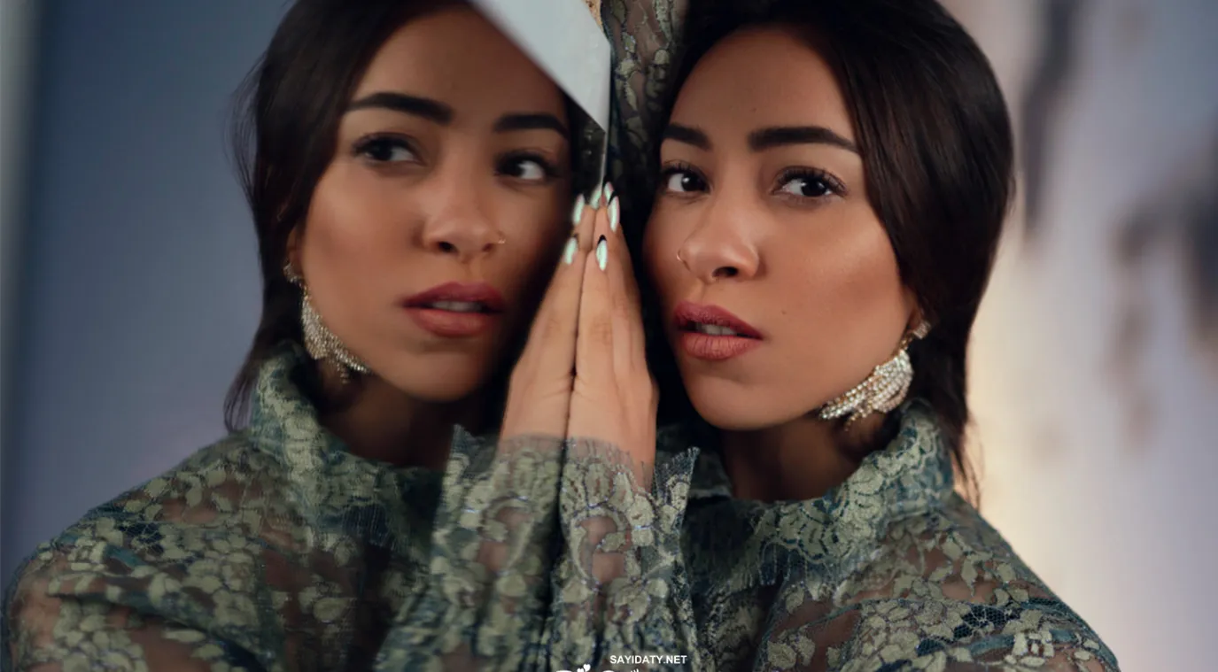 سارة طيبة من جلسة تصوير خاصة بمجلة سيدتي