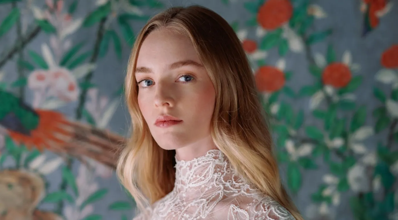 تسريحات شعر منسدلة للعروس