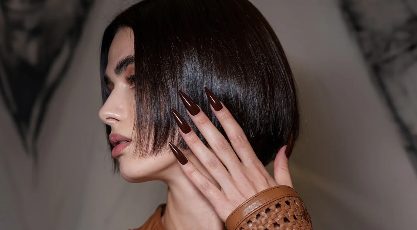 ألوان مناكير لا تعتمديها في الشتاء