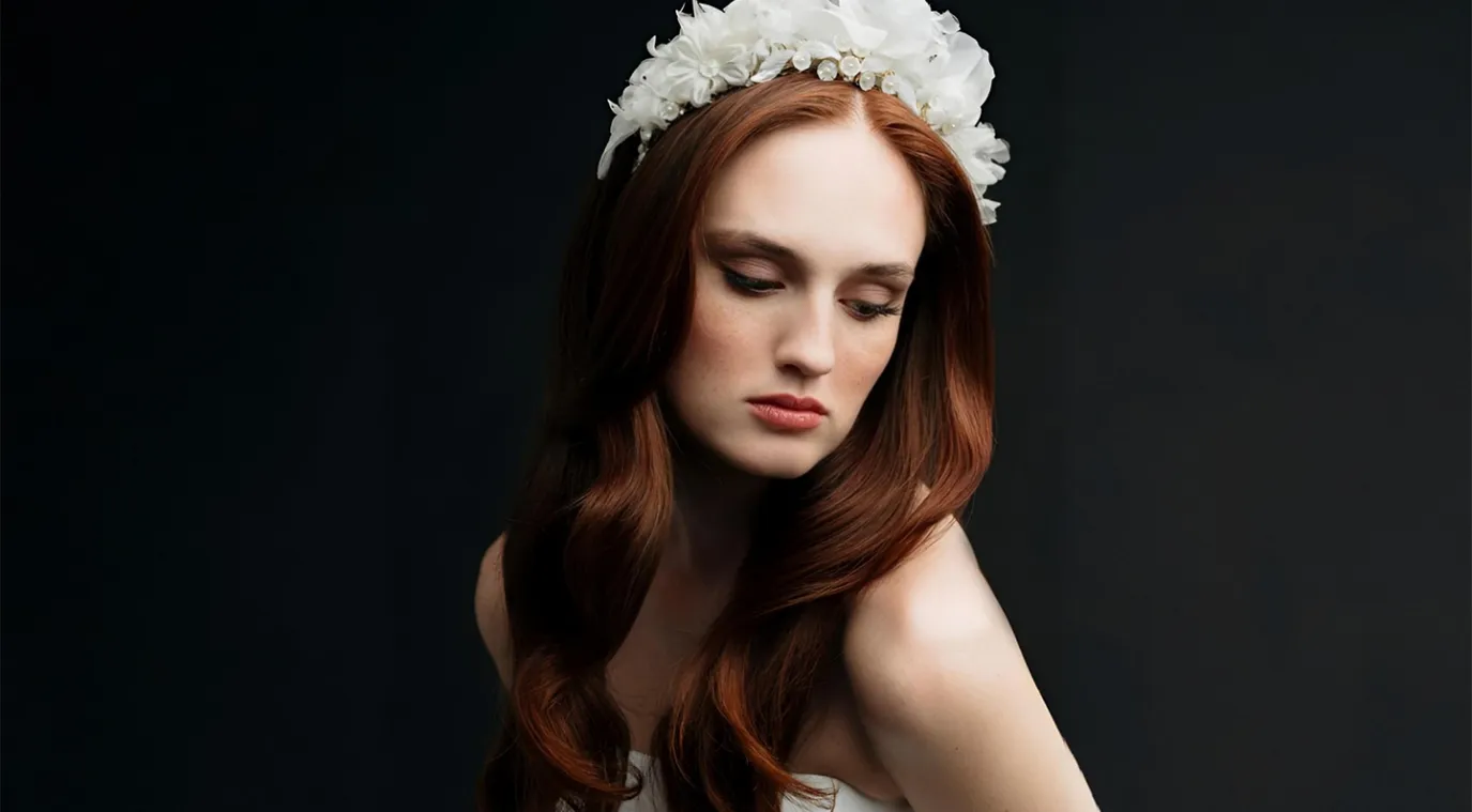 مكياج العروس بين اللمسة الناعمة والسحر الدرامي .. أي إطلالة تليق بك؟