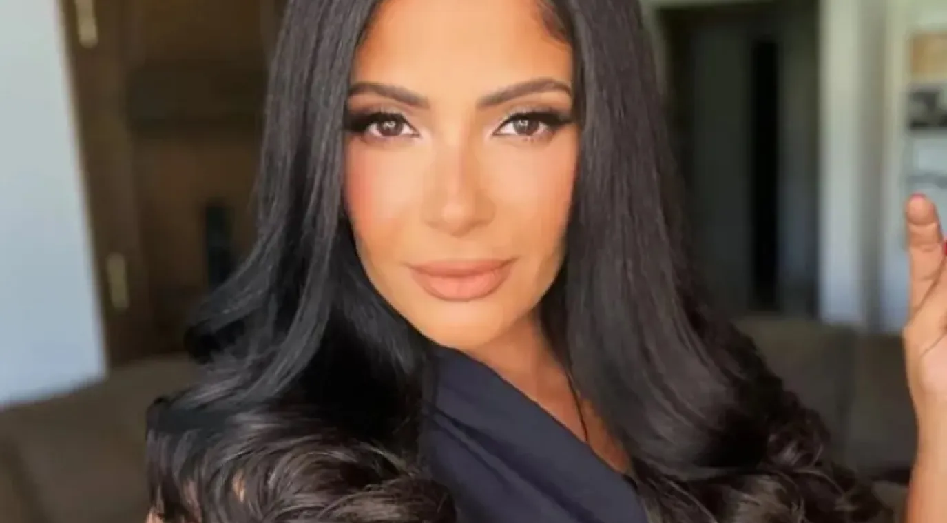 منى زكي- الصورة من حسابها الرسمي على إنستغرام