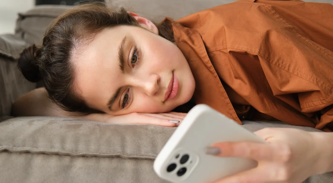 الكسل الرقمي- مصدر الصورة freepik 