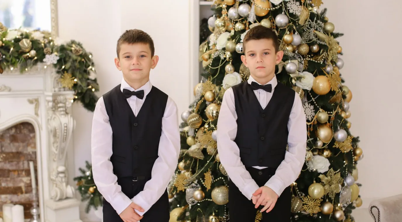 صورة الأطفال في السنة الجديدة