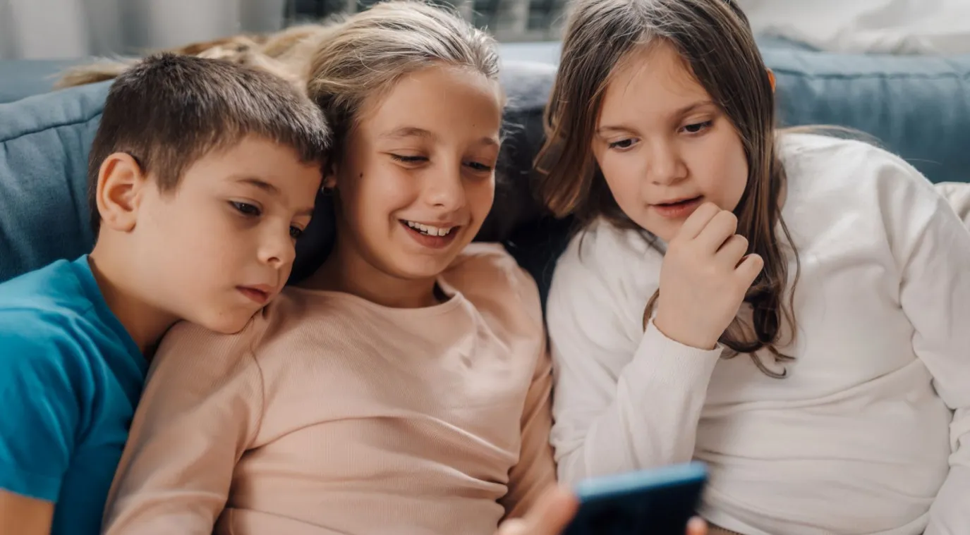 هل غيّرت فيديوهات الثواني طريقة تفكير المراهقين