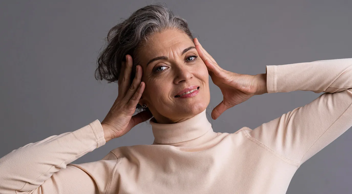 امرأة في الخمسين- المصدر Image by stockking on Freepik