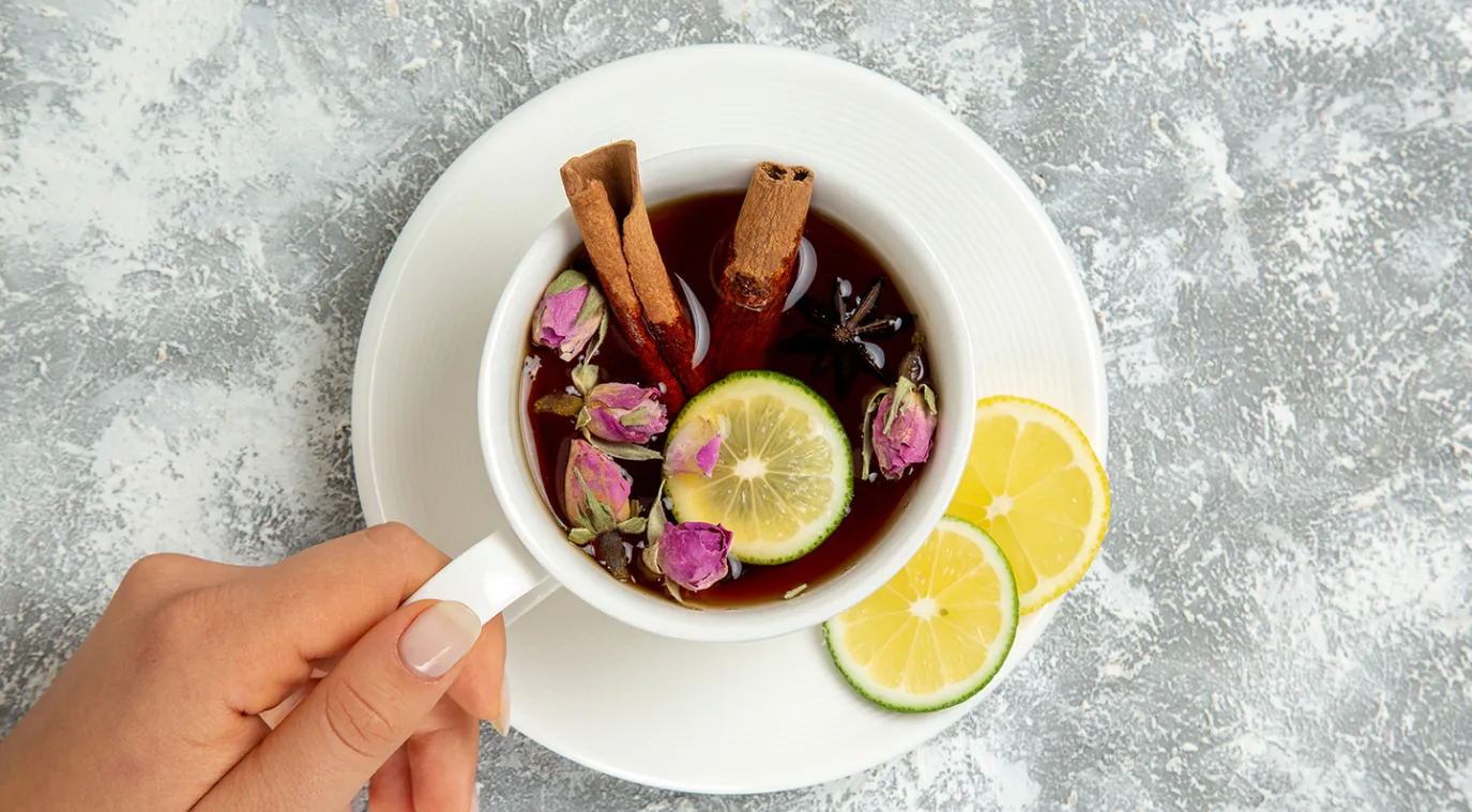 طرق سهلة لحرق الدهون المتراكمة في رمضان - المصدر Image by KamranAydinov on Freepik