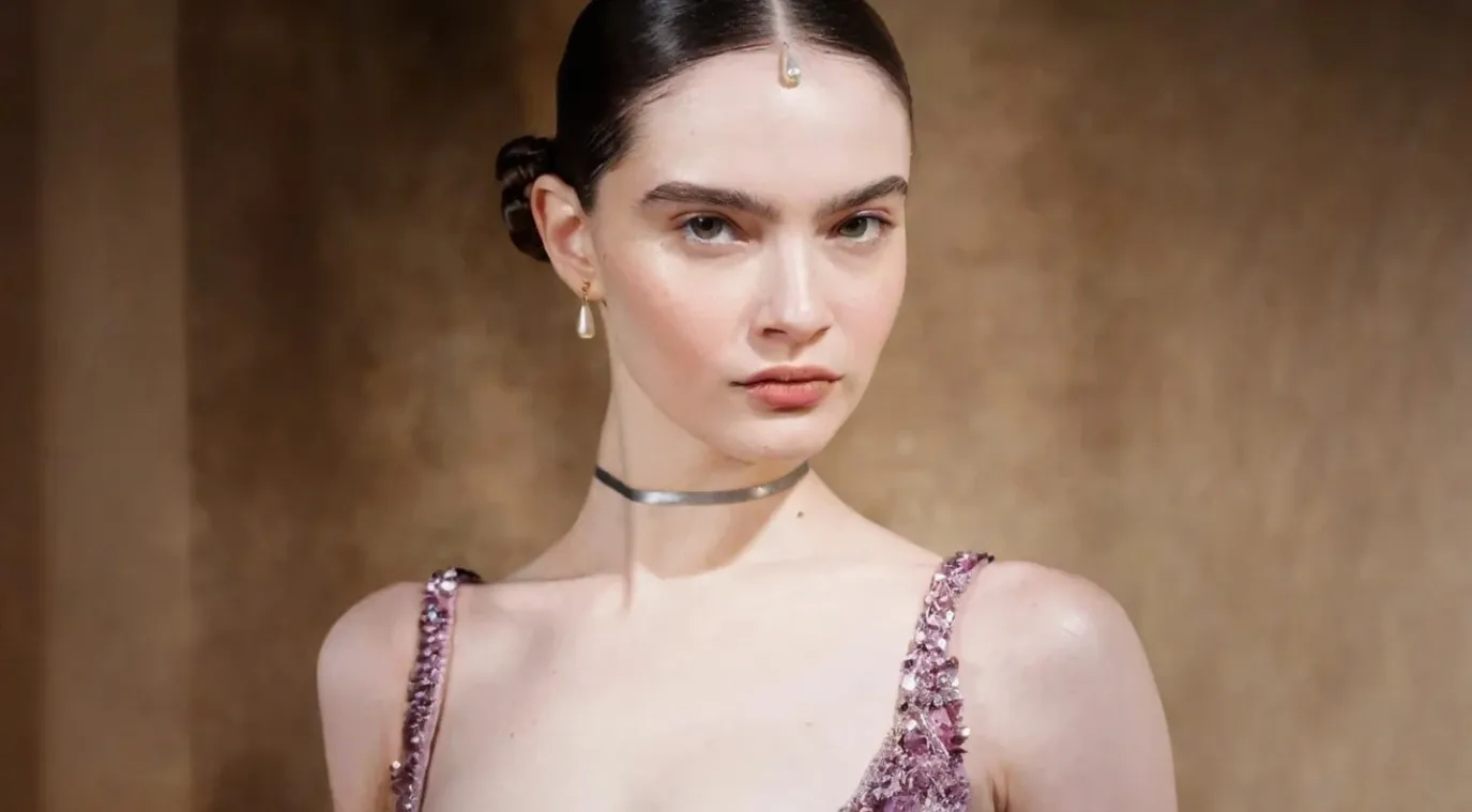 اسرار اشراقة البشرة الطبيعية بدون مكياج في فصل الربيع وخطوات بسيطة تعزز جمالك الطبيعي