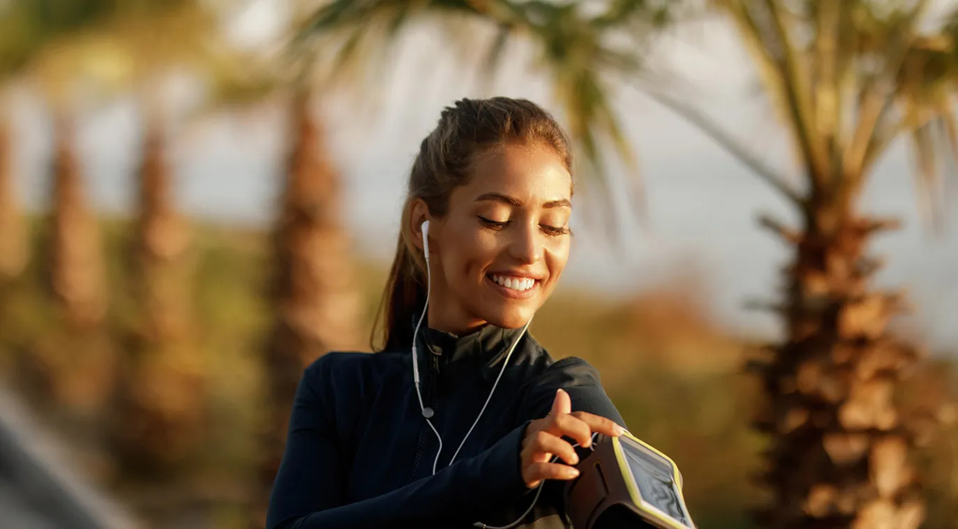 أسرار ممارسة التمارين الرياضية في الصباح الباكر - المصدر Image by Drazen Zigic on Freepik