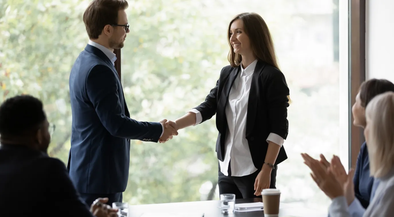 ترسيم حدود العمل للمرأة العاملة 