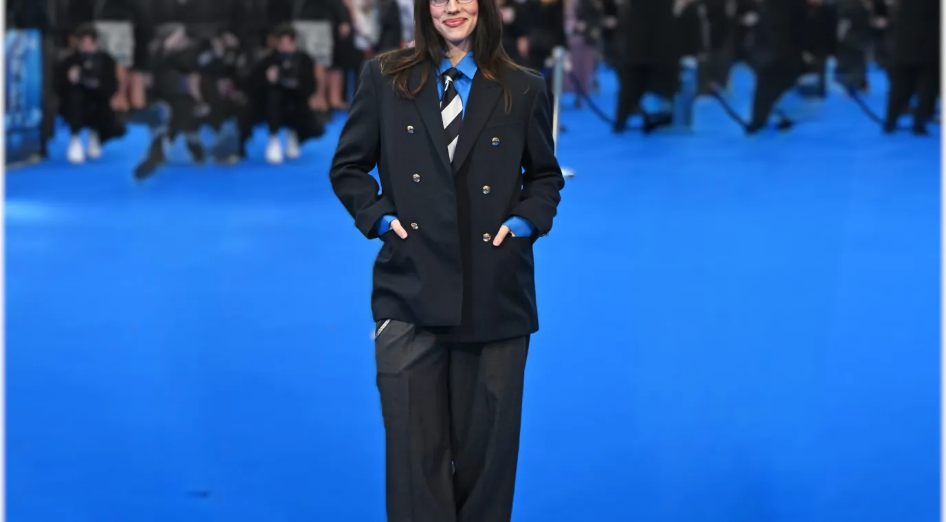 بيلي إيليش Billie Eilish - الصورة من دار سيلين Celine