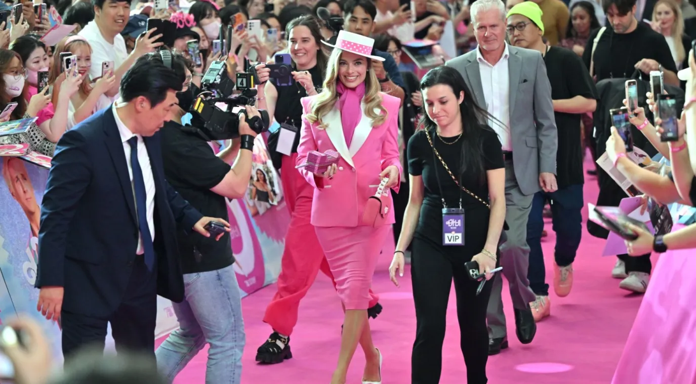 الممثلة مارغو روبي Margot Robbie افتتاح فيلم باربي- (مصدر الصورة Jung Yeon-je / AFP)