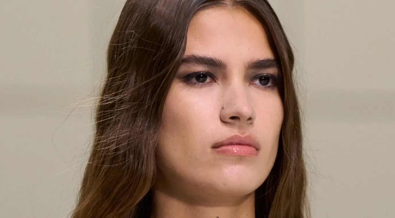 من عرض جورجيو أرماني بريفيه Giorgio Armani Privé لربيع صيف 2027- الصورة من Launchmetrics/Spotlight ©