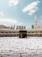 وزارة الحج والعمرة تطلق عرضاً مرئياً توعوياً لتعزيز وعي ضيوف الرحمن