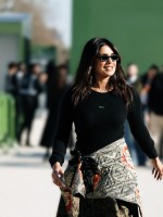 بريانكا شوبرا Priyanka Chopra- إطلالة ستريت ستايل-الصورة من Launchmetrics/Spotlight ©