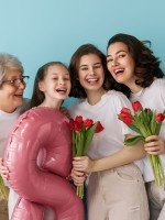 صورة عائلية في يوم المرأة العالمي