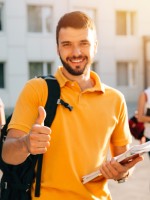 السنة الأولى في الجامعة تشهد كثيراً من التحديات- المصدر freepik