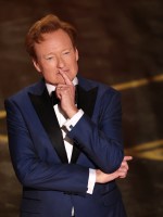 كونان أوبراين مقدم حفل الأوسكار 2026 - مصدر الصورة Patrick T. Fallon / AFP