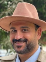 أكرم حسني - الصورة من صفحته الرسمية على إنستغرام