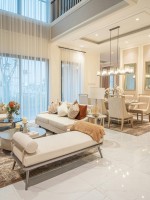 شقة بيضاء لماعة 