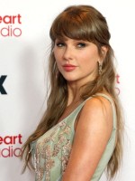 تايلور سويفت في حفل توزيع جوائز آي هارت راديو الموسيقية (Taylor Swift  iHeartRadio Music Awards). مصدر الصورة: Frazer Harrison/Getty Images/AFP