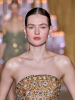 الخدود الموردة 