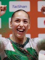  الجزائرية الشابة والبطلة الأولمبية كايليا نمور ( مصدر الصورة: Photo by YASUYOSHI CHIBA : AFP)