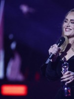 أديل في لندن (Adele in London). مصدر الصورة: Tolga Akmen / AFP