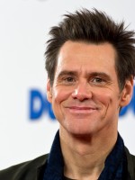 جيم كاري Jim Carrey من جلسة تصوير فيلم "Dumb and Dumber To" عام 2014 - مصدر الصورة: Ben A. Pruchnie/Getty Images
