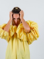 تفسير حلم الشعور بالانزعاج والضيق في المنام