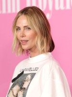 تشارليز ثيرون في شمال هوليوود، كاليفورنيا (Charlize Theron in North Hollywood, California). مصدر الصورة: Matt Winkelmeyer/Getty Images/AFP