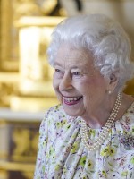 الملكة اليزابيث في قلعة وندسور. (Queen Elizabeth at Windsor Castle). مصدر الصورة: Steve Parsons / POOL / AFP