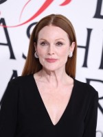 جوليان مور Julianne Moore - مصدر الصورة CHARLY TRIBALLEAU / AFP