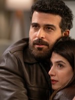 نجم يخطب ورد رسميا - الصورة سكرين شوت من الحلقة 65