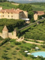 لقطة خارجية لفندق قلعة شاتو دو بانيول