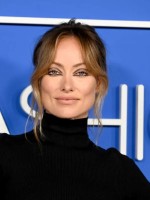 أوليفيا وايلد Olivia Wilde (مصدر الصورة: Gilbert Flores/WWD via Getty Images)